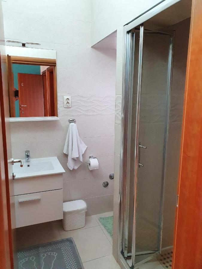 Apartments Vila Leona Pirovac Kültér fotó