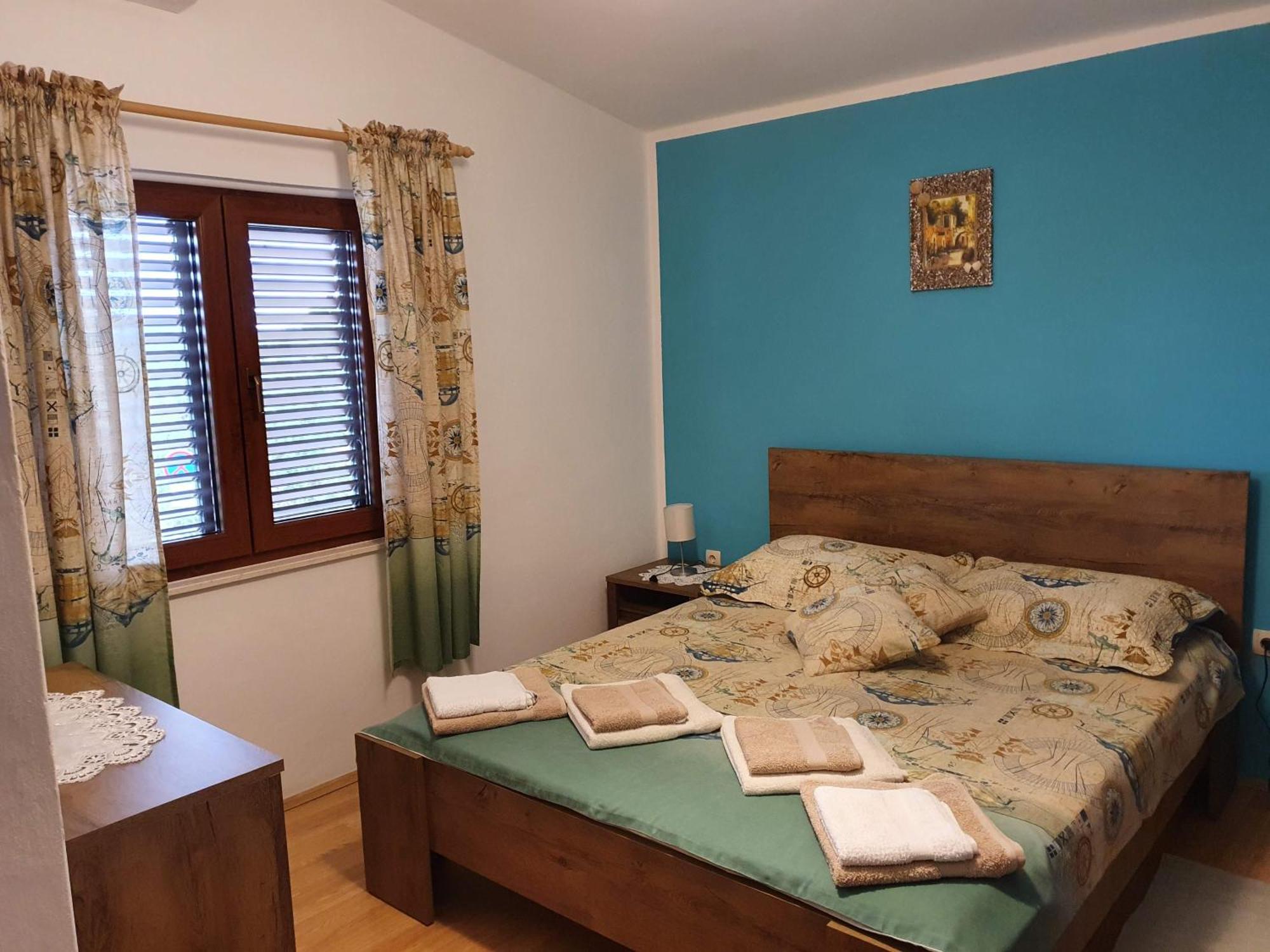 Apartments Vila Leona Pirovac Szoba fotó